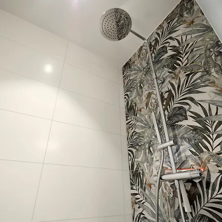 Daire City-jungle Artcommodation