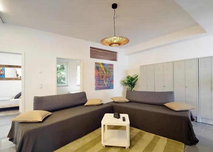 아파트 City-jungle Artcommodation *