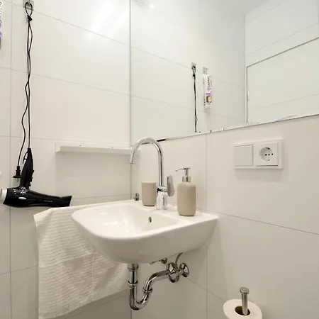 דירה City-jungle Artcommodation